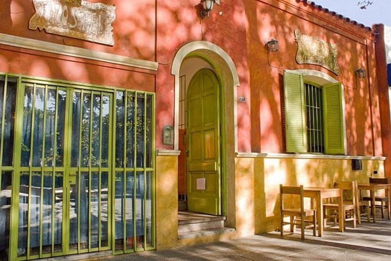 Casa Pueblo Hostel Capdevila Exteriör bild
